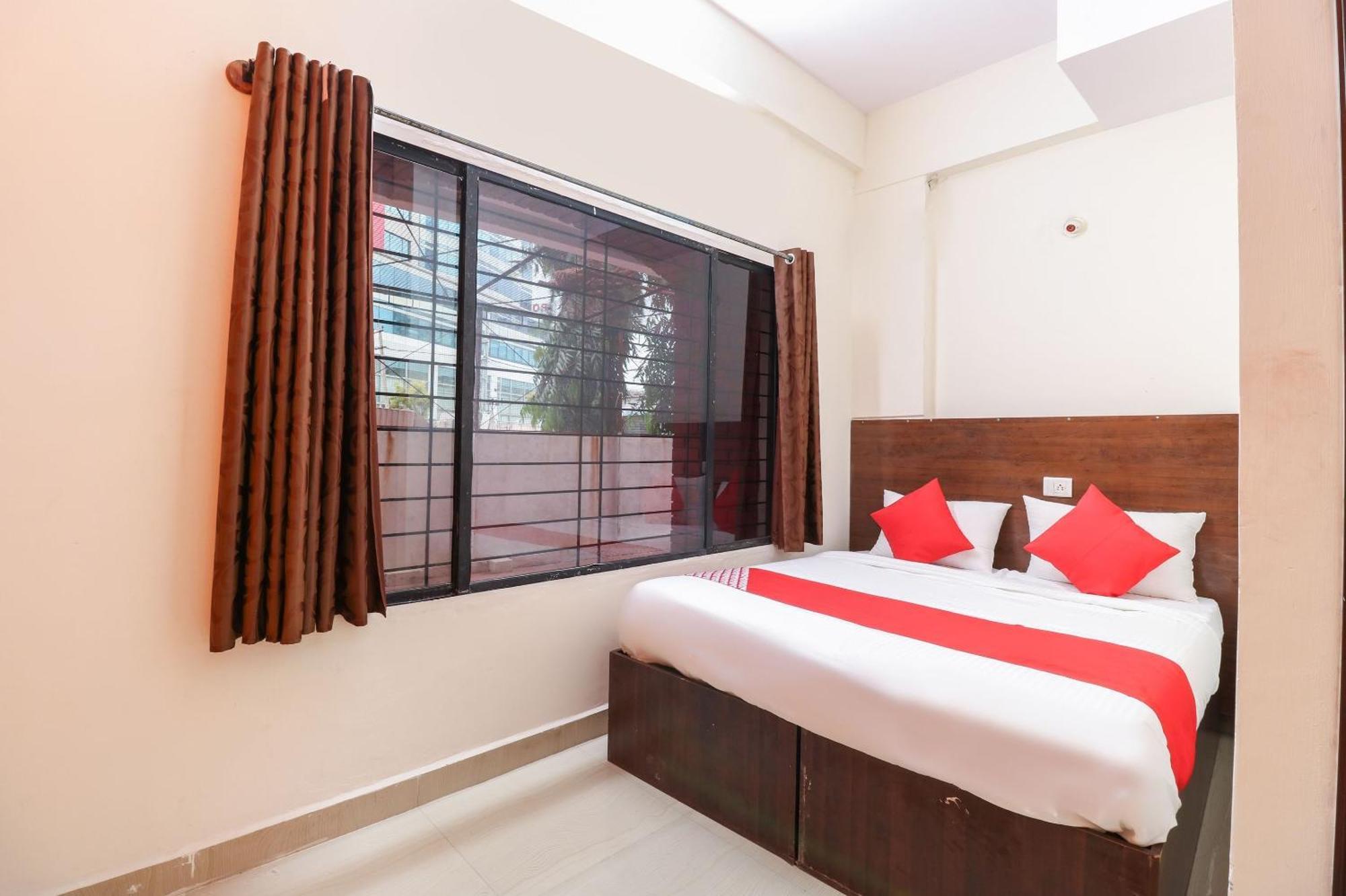 Hotel O The Royal International Hotel Bangalore Bagian luar foto